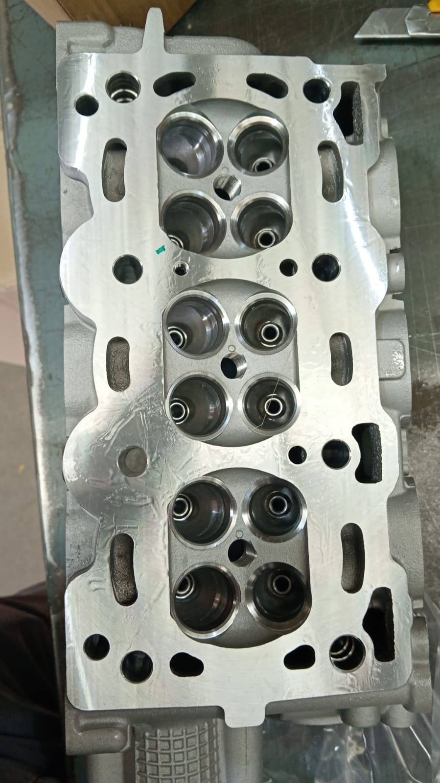 culata suzuki 800 F8D RF308 07/12 abierta bobina